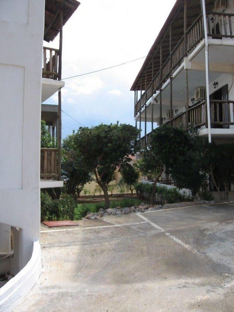 Monemvasia Green Apartments Exterior photo